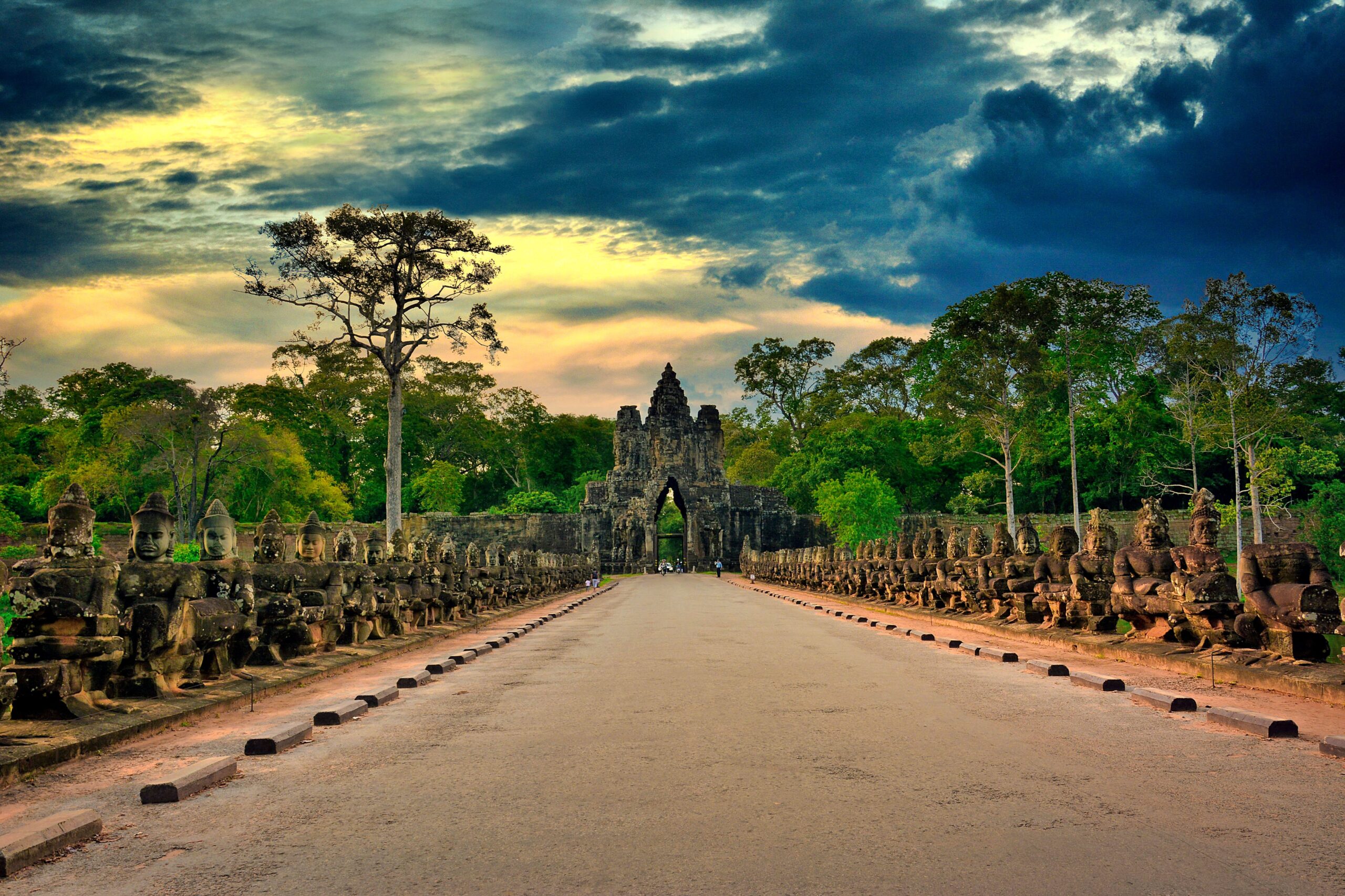 Tonle Om Gate (South Gate), Cambodia
